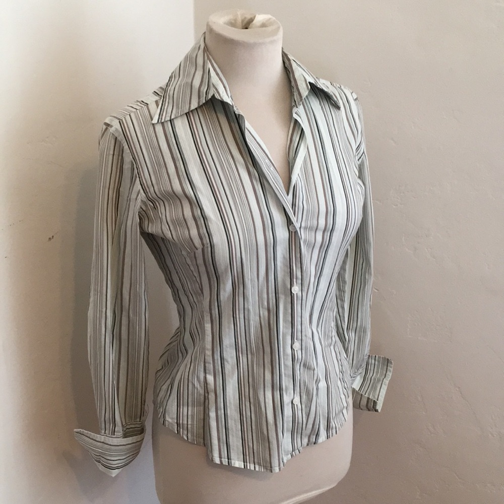 ⭐️LAST CALL- DONATING⭐️ Striped Express Shirt